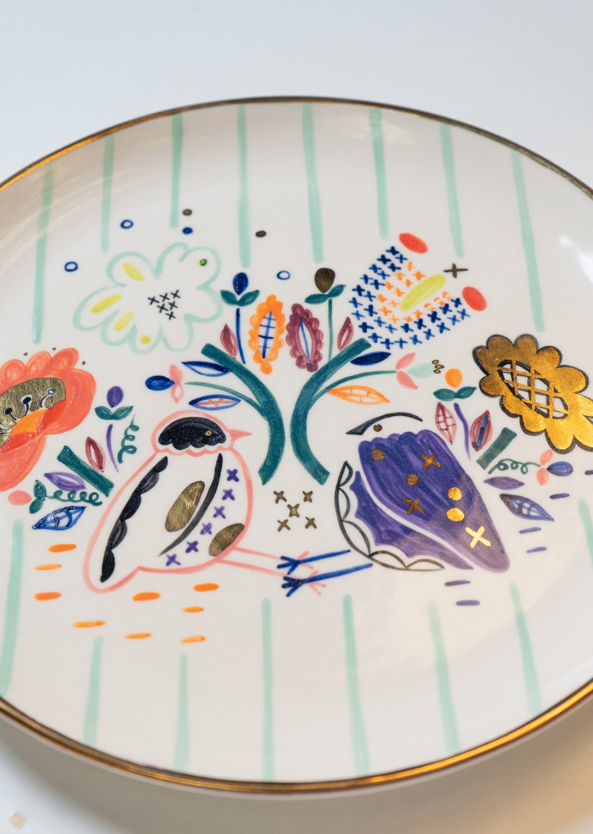 Plate with a Bird