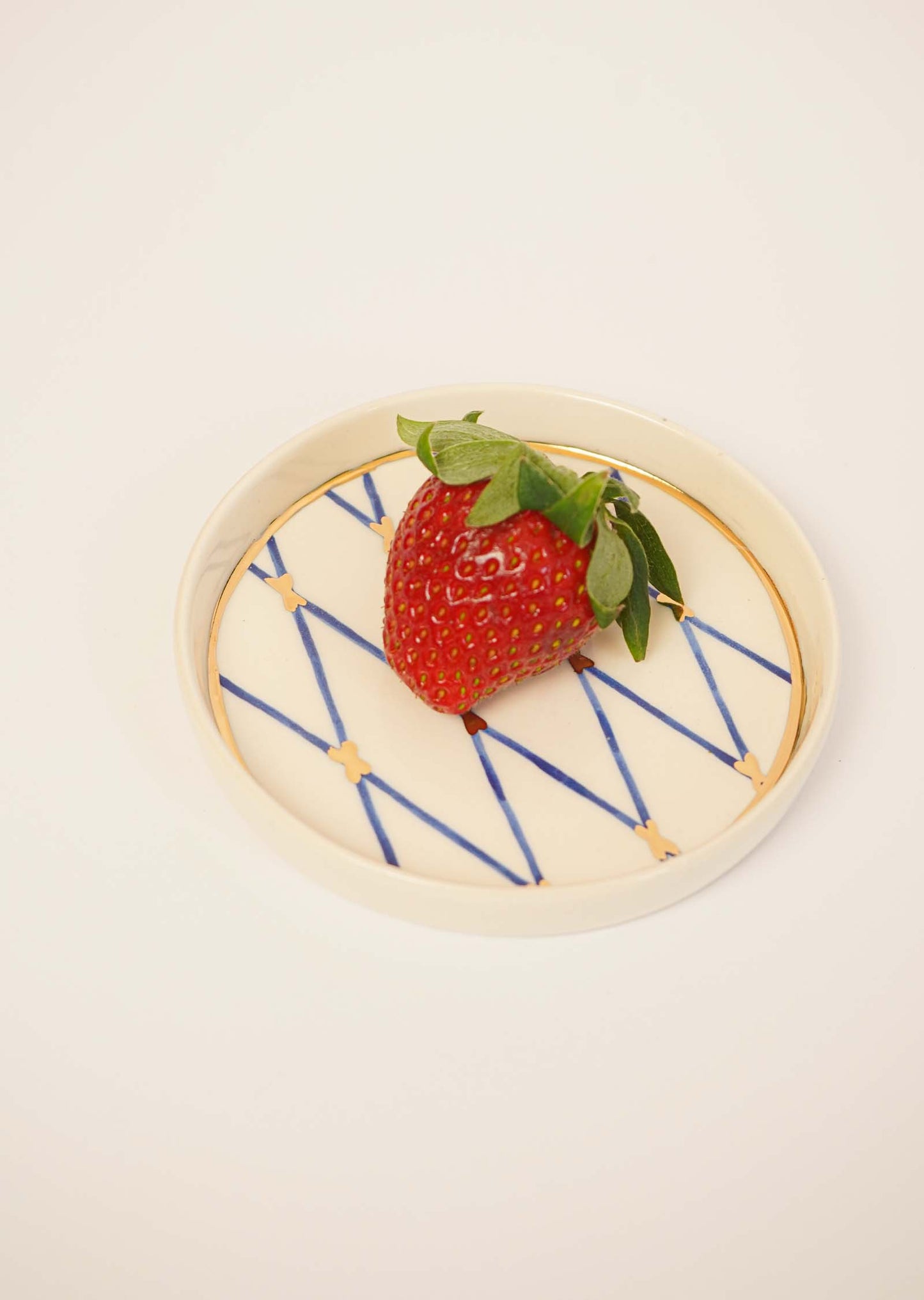 “Vytynanka” Plate Set