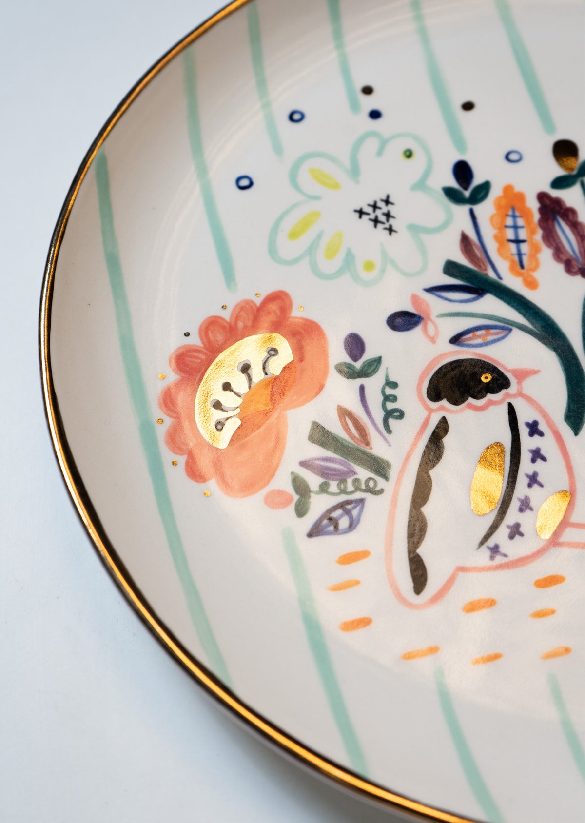 Plate with a Bird