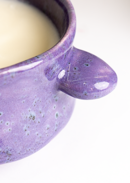 SYNI GUBY – The “Blue Lips” Soy Candle